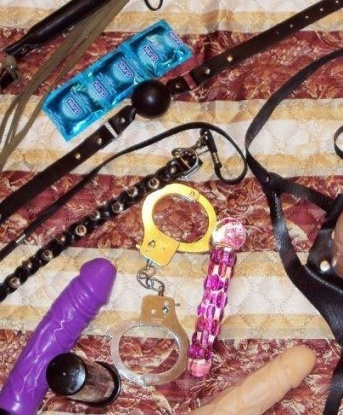 Живу в Москве, городе страсти и возможностей. Мои услуги нацелены на то, чтобы исполнить все твои сокровенные желания. У меня есть множество возможностей для реализации твоих фантазий и создания идеальной атмосферы. Мои опыт и страсть гарантируют тебе незабываемые ощущения. Все фото 100% реальные! Среди отзывов о моей работе ты найдешь только положительные эмоции и счастливых клиентов. Не упусти возможность окунуться в мир наслаждения и релаксации со мной! 🌟💕🔥 4053, 1984 года